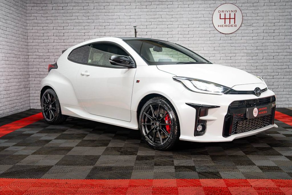 Toyota GR Yaris Circuit Platinum White Pearl