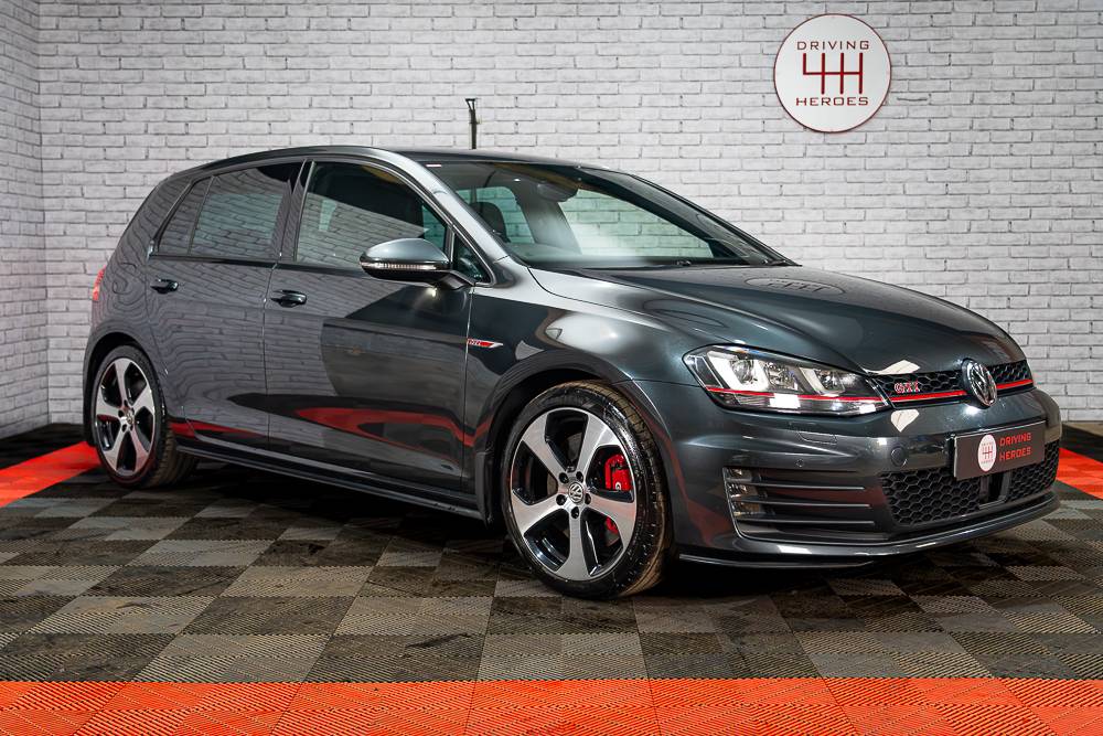 Volkswagen Golf GTI Carbon Grey