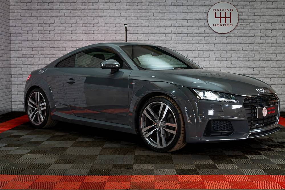Audi TT S-Line Coupe Nano Grey