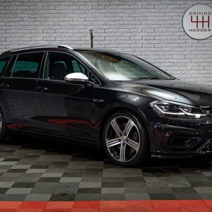 Volkswagen Golf R DSG Estate Deep Black