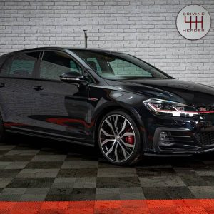 Volkswagen Golf GTI Performance Deep Black